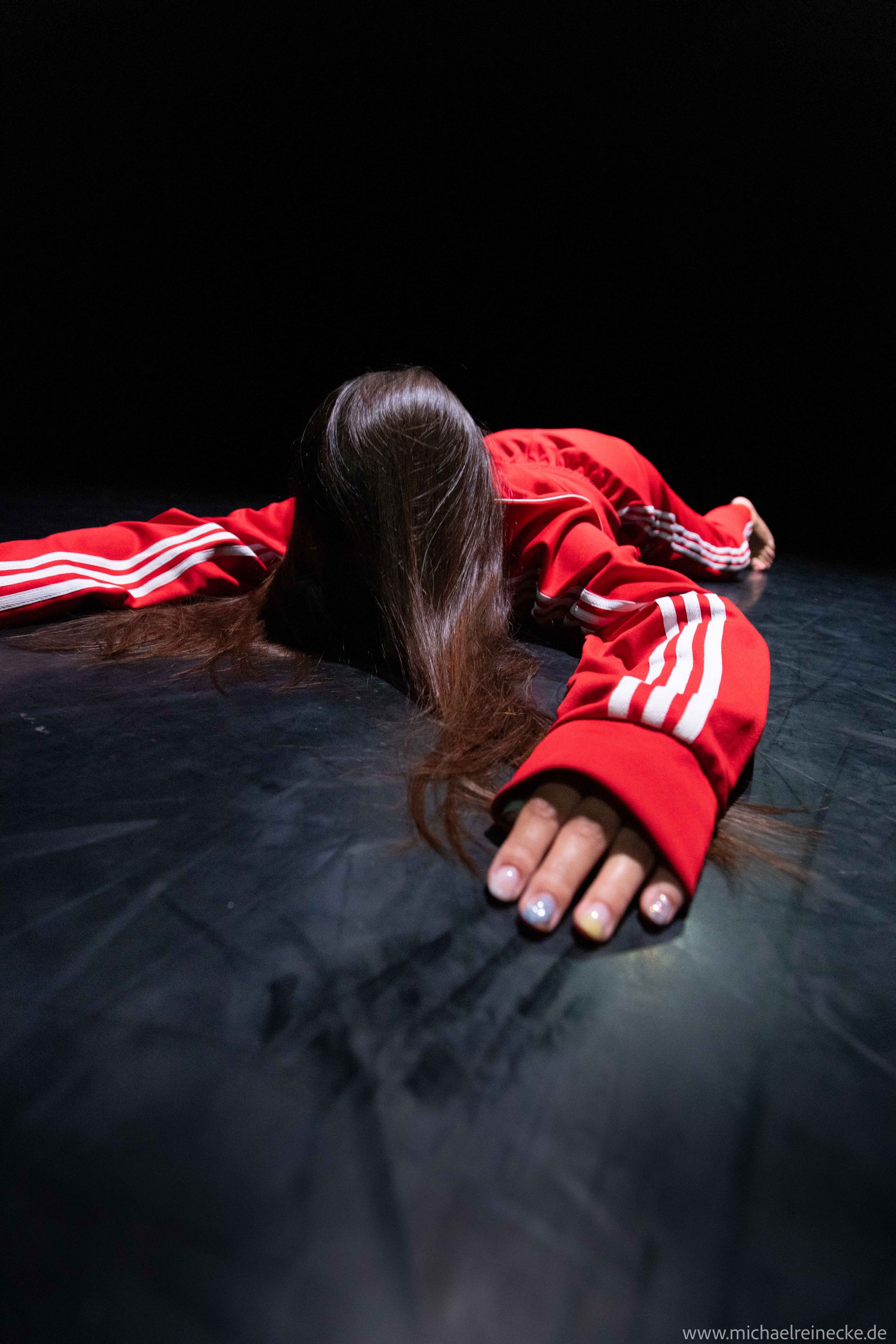 "Who is Karmen" von Kristina Kllioštoraitytė, TANZWERKSTATT EUROPA 2025 TWE_Dancer_20250810-_R5_4315